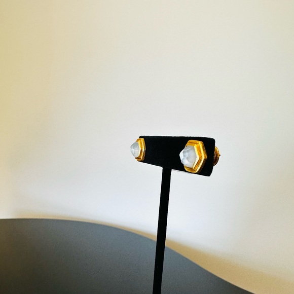 NWT authentic luxe minimalist Julie Vos Iridescent Clear geometric stud earrings - Picture 15 of 17